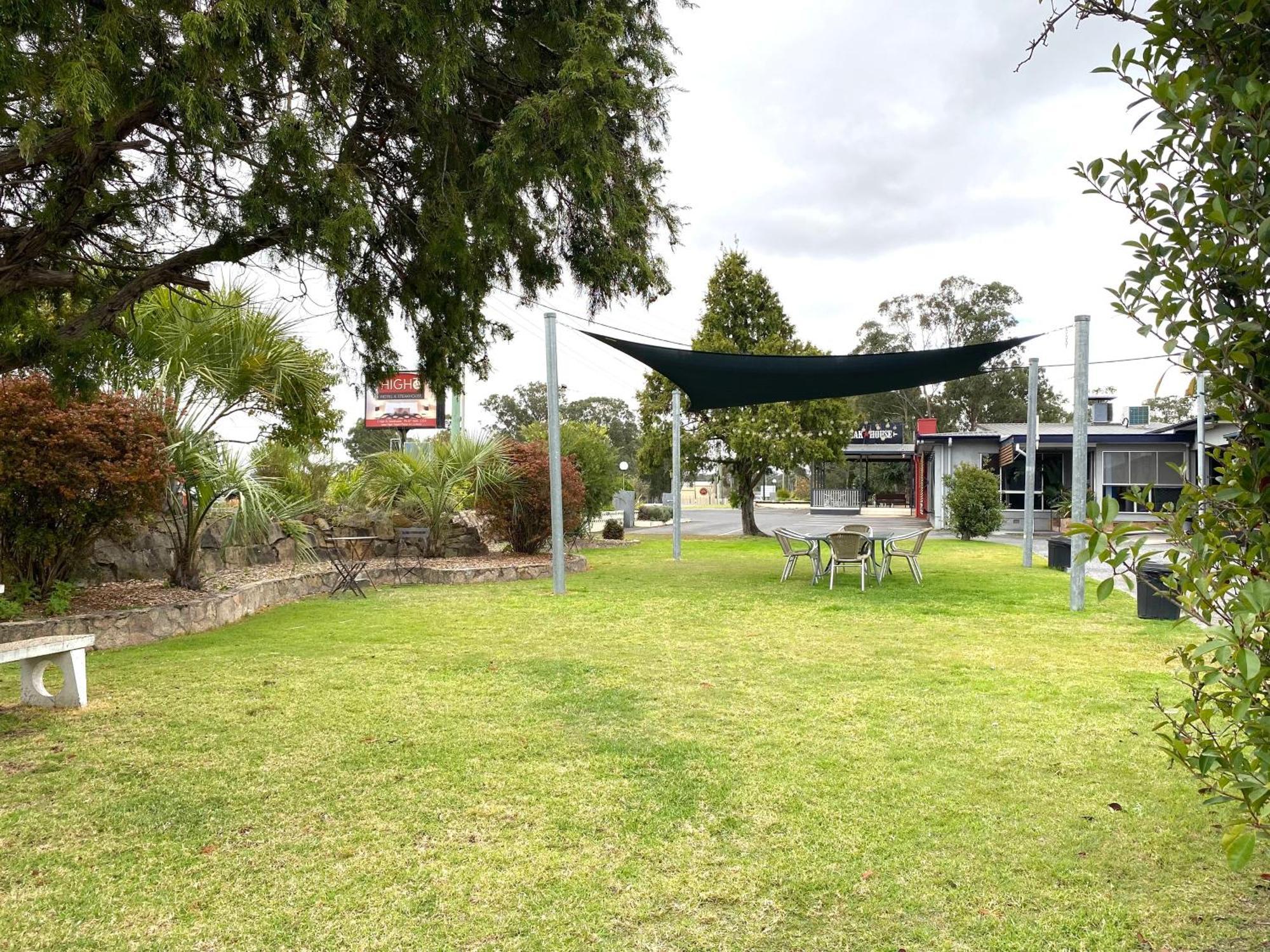 High Street Motor Inn Stanthorpe Buitenkant foto